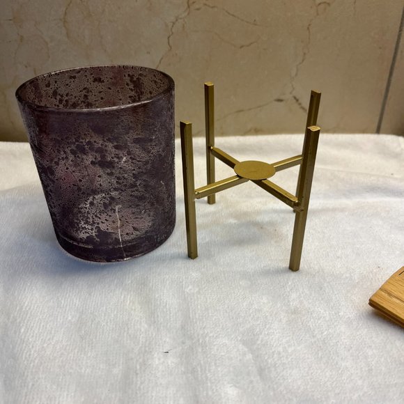 NWOT Glass frosted purple votive candle holder with goldtone stand - Picture 9 of 10
